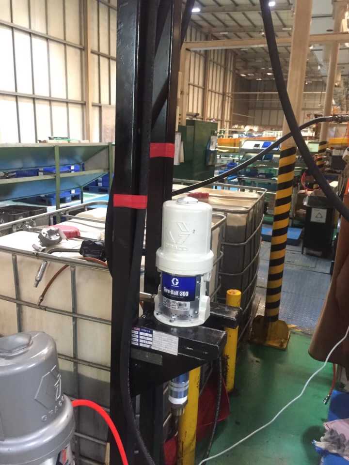 機(jī)油定量加注